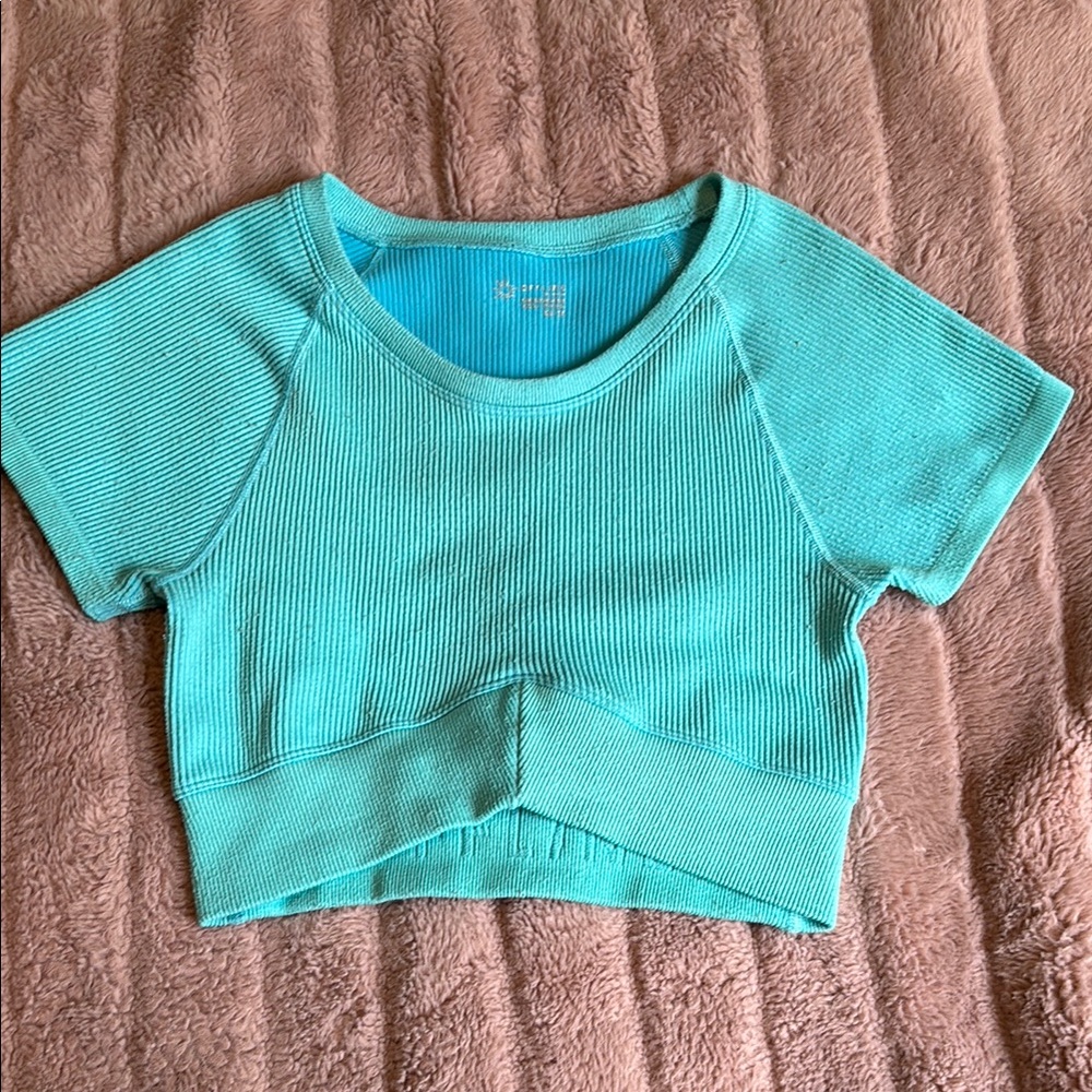 Aerie Offline cropped workout shirt (size XS)
